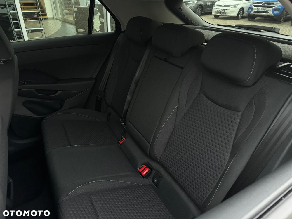 Volkswagen T-Roc - 11