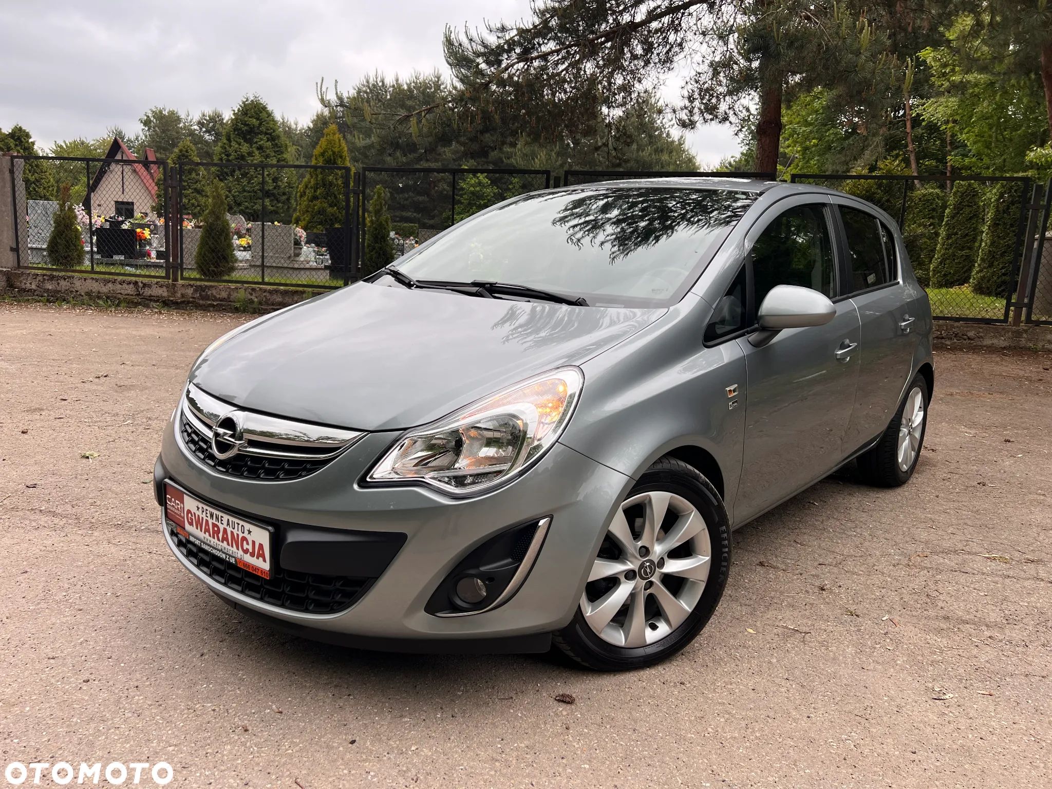 Opel Corsa 1.4 16V Cosmo - 1