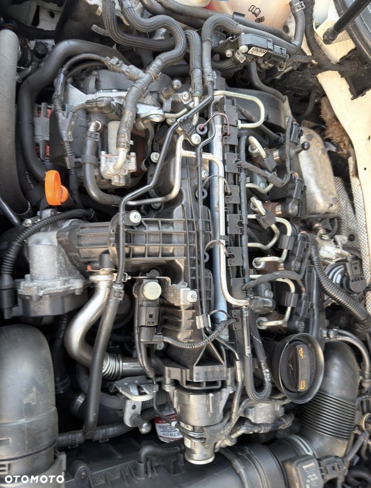 Volkswagen Golf 1.6 TDI Trendline - 11