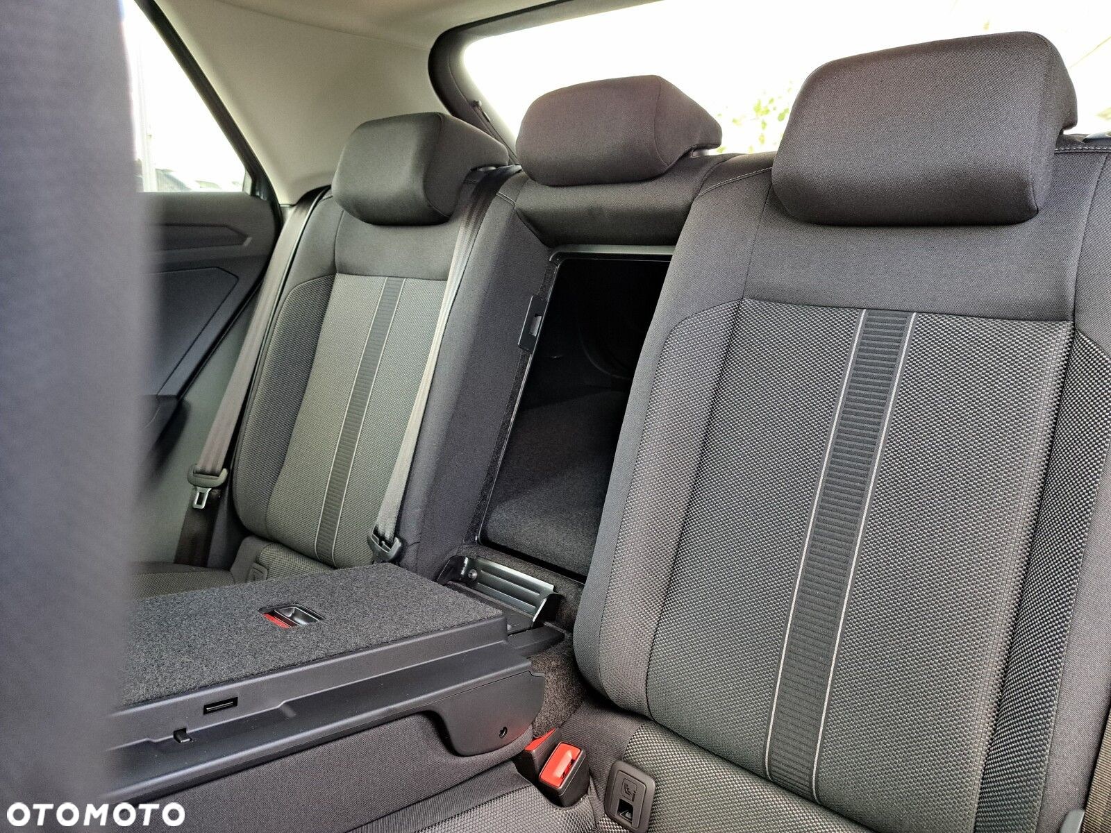 Volkswagen T-Roc 1.5 TSI Life Plus DSG - 36