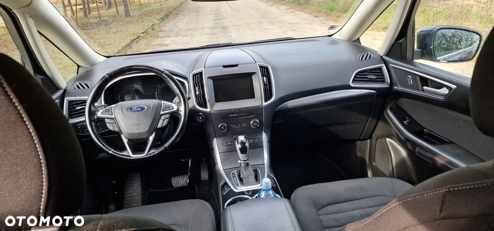 Ford Galaxy - 8