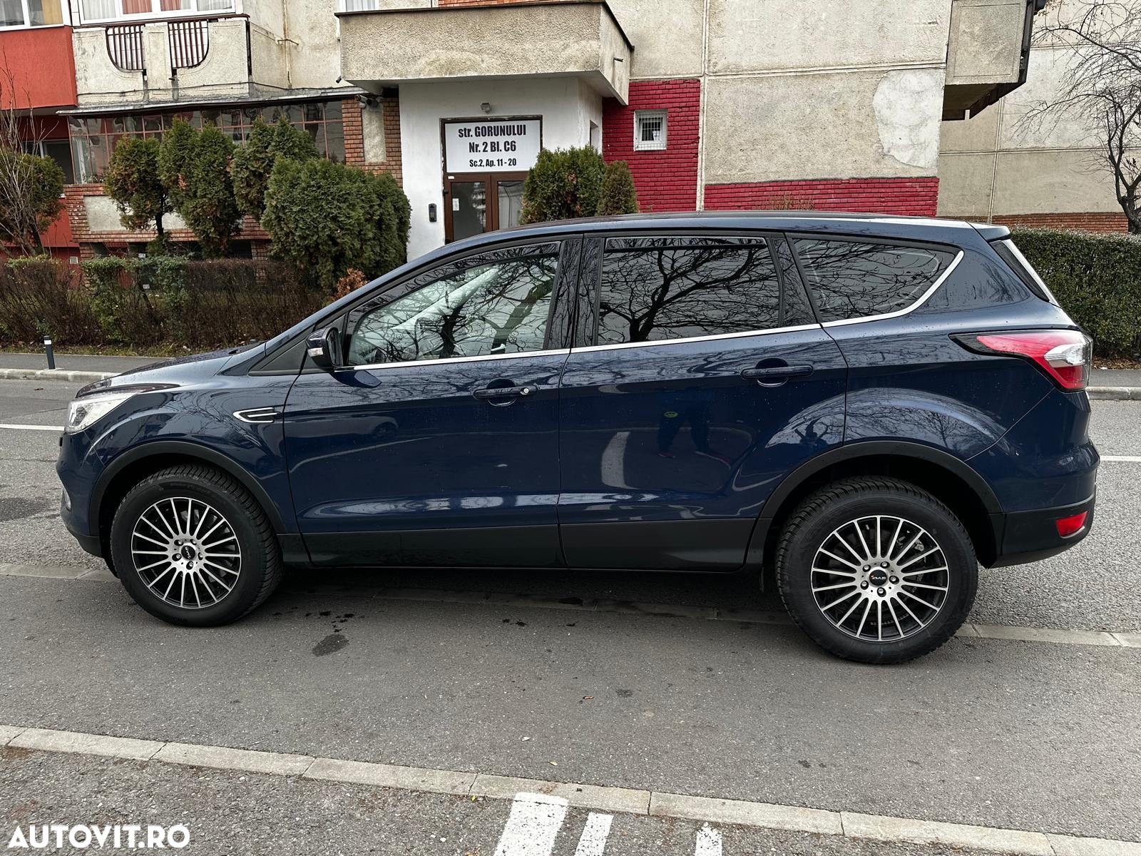 Ford Kuga 2.0 TDCi 4WD Powershift Trend - 4