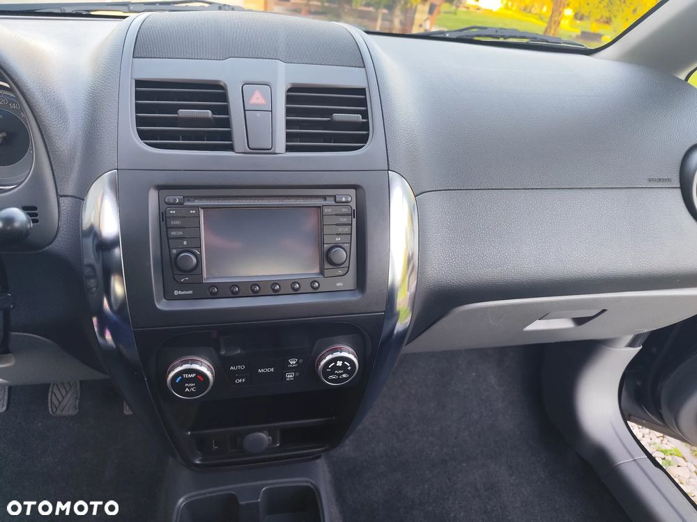 Suzuki SX4 1.6 VVT 4x2 Style - 15