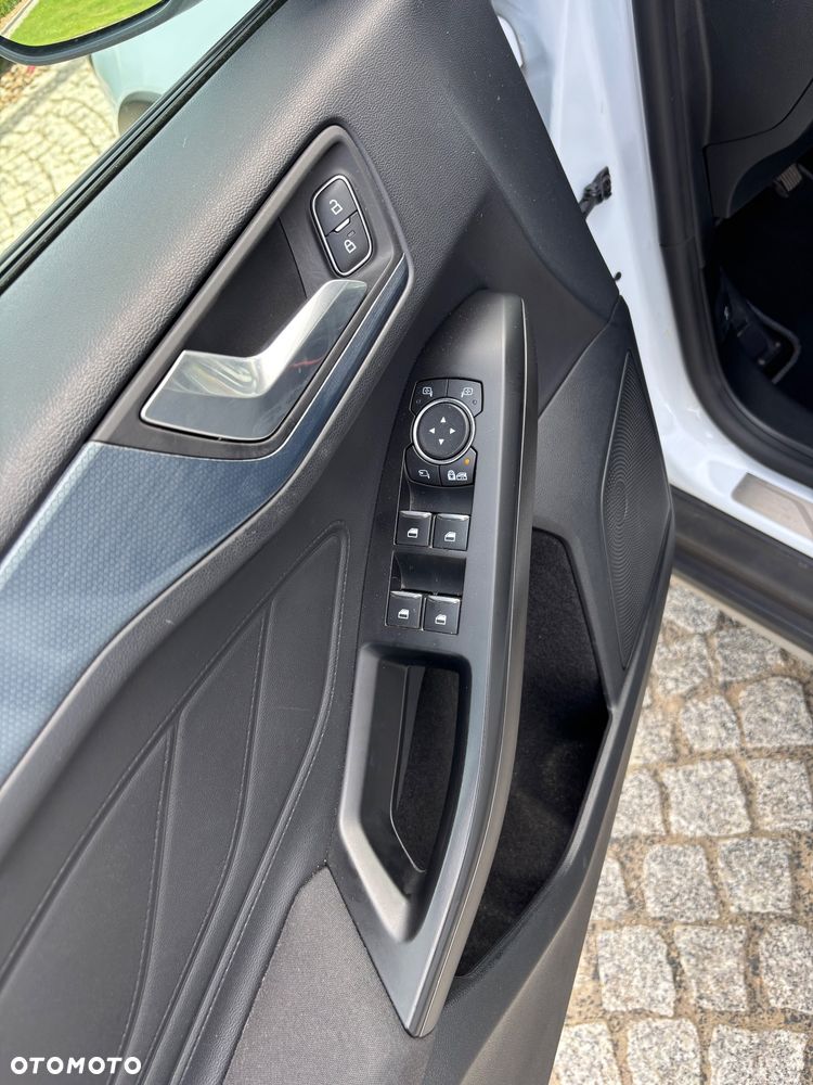 Ford Focus - 14