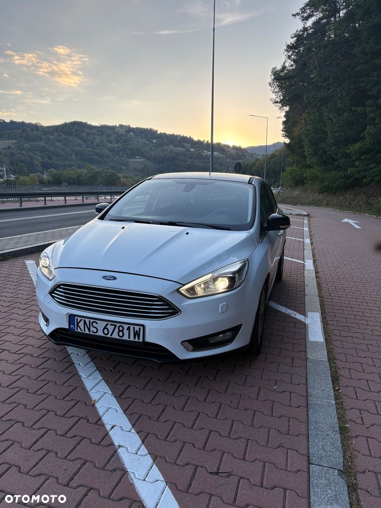 Ford Focus 1.5 EcoBoost SYNC Edition ASS - 2