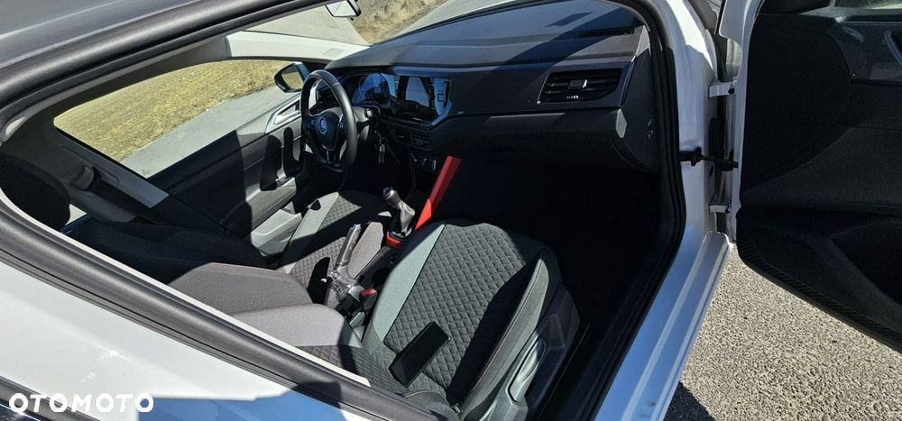 Volkswagen Polo - 29