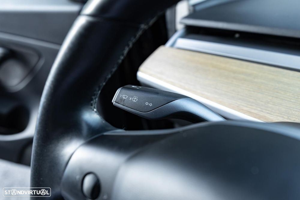 Tesla Model 3 Long-Range Dual Motor AWD - 18