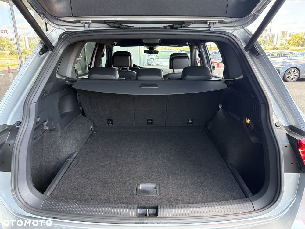 Volkswagen Tiguan Allspace 2.0 TSI 4Mot Highline DSG 7os - 12