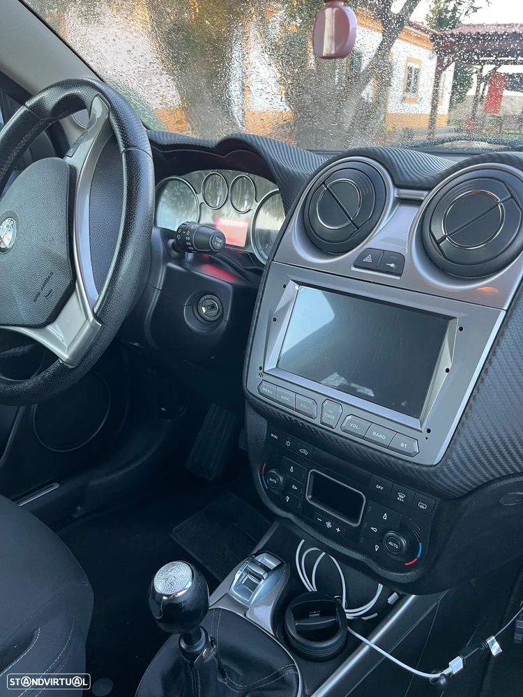 Alfa Romeo MiTo 1.3 JTD Distinctive - 6