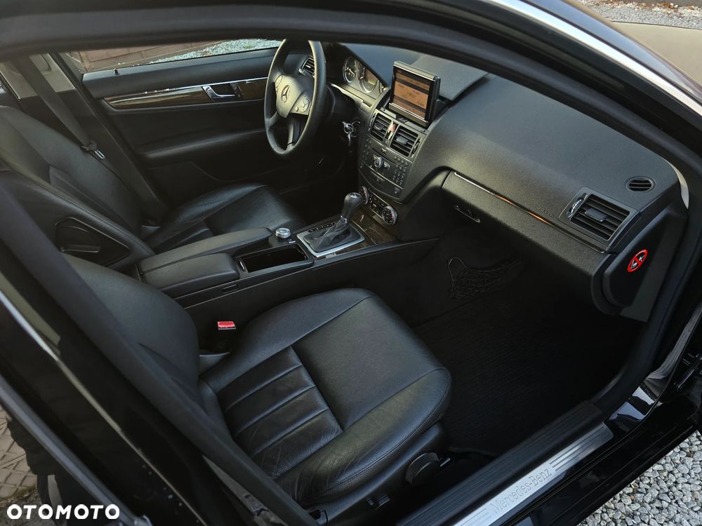 Mercedes-Benz Klasa C 280 7G-TRONIC Avantgarde - 18