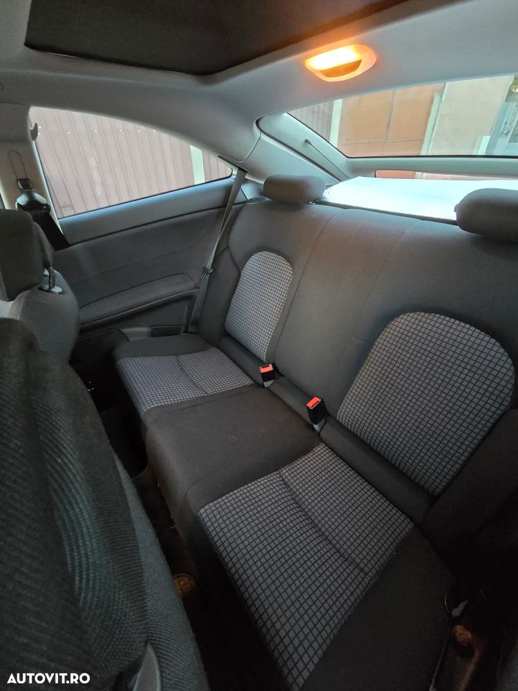 Mercedes-Benz C 180 Kompressor Sportcoupe Sport Edition - 11