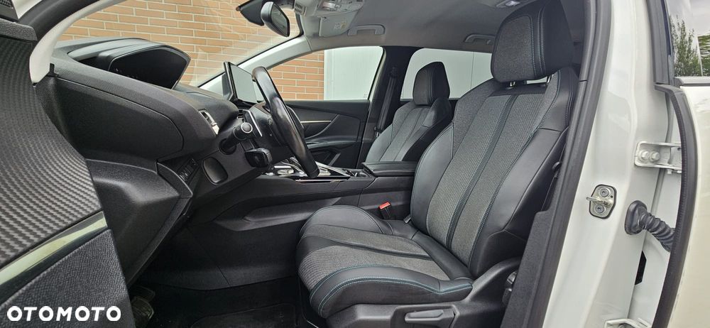 Peugeot 5008 BlueHDi 130 EAT8 Allure Pack - 17
