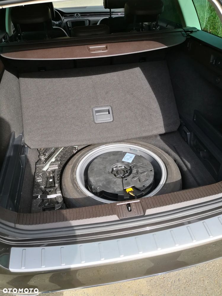 Volkswagen Passat - 39