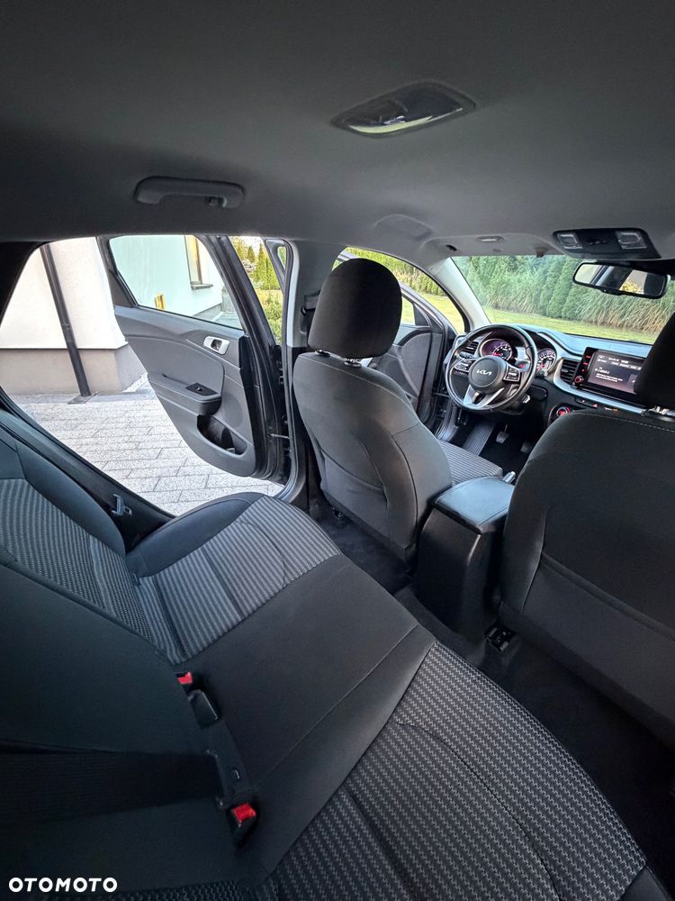 Kia Ceed - 16