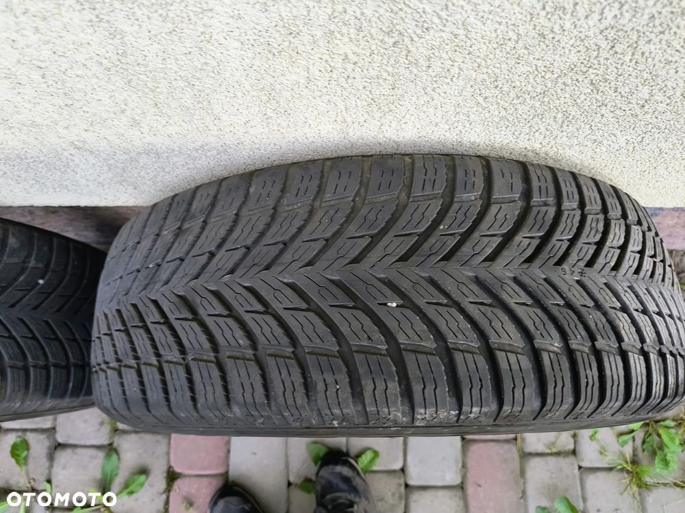 Opony Całoroczne Nokian Tyres - 3