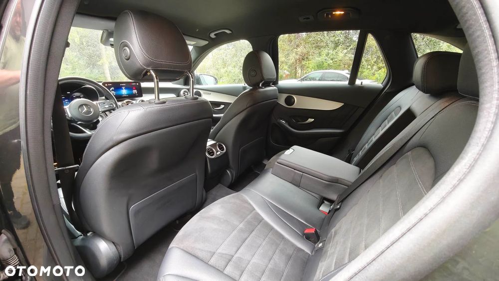 Mercedes-Benz GLC 220 d 4Matic 9G-TRONIC AMG Line - 14