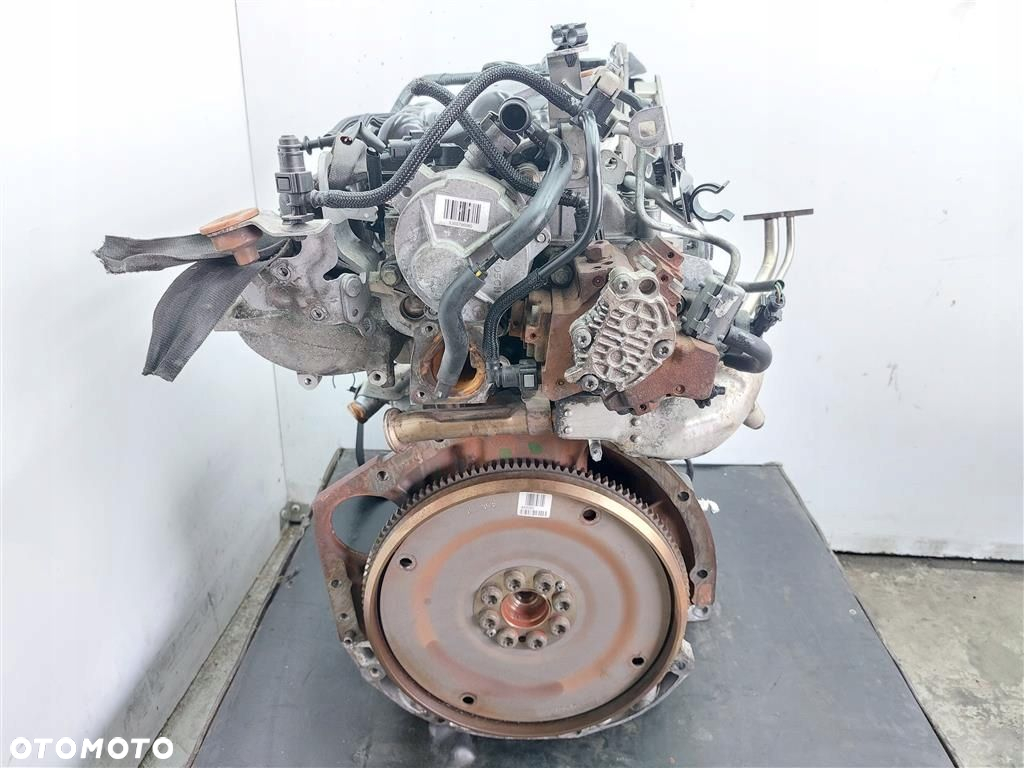 Silnik słupek diesel Nissan Qashqai I 2.0 DCI 150KM M9RD833 8200779056 - 3