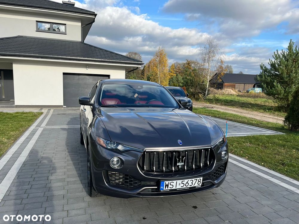 Maserati Levante Granlusso - 12