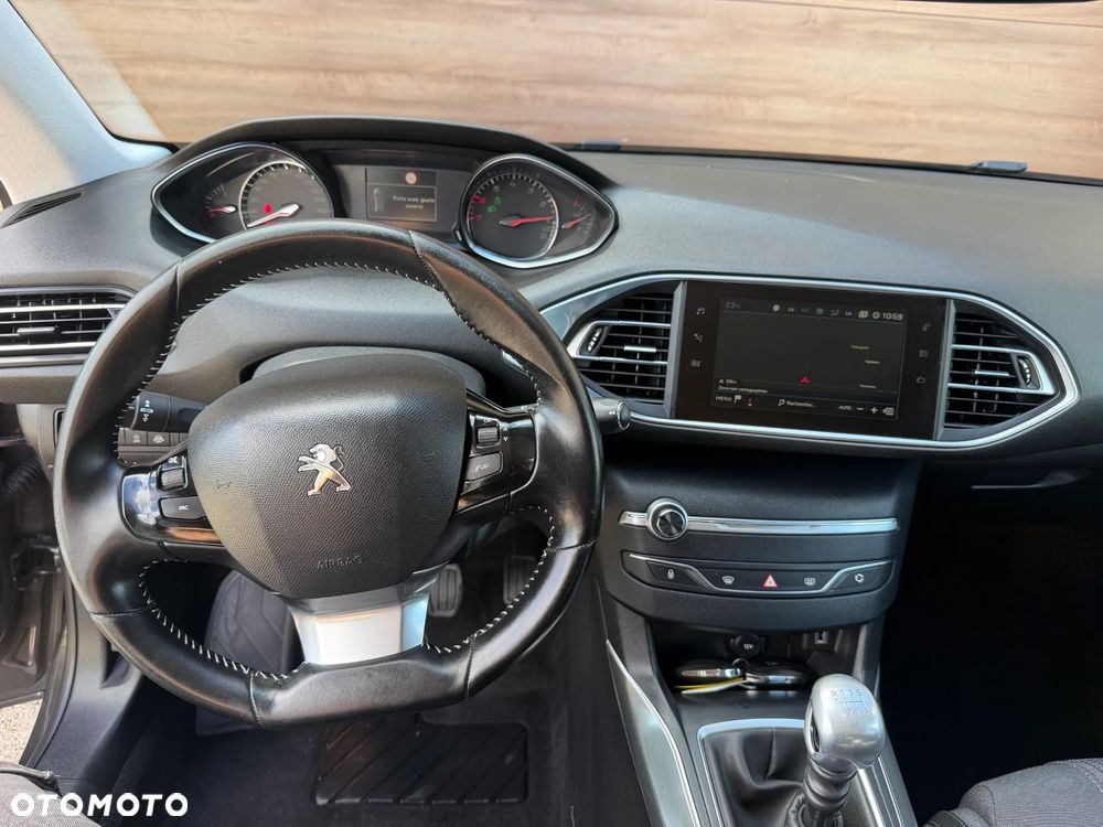 Peugeot 308 - 14