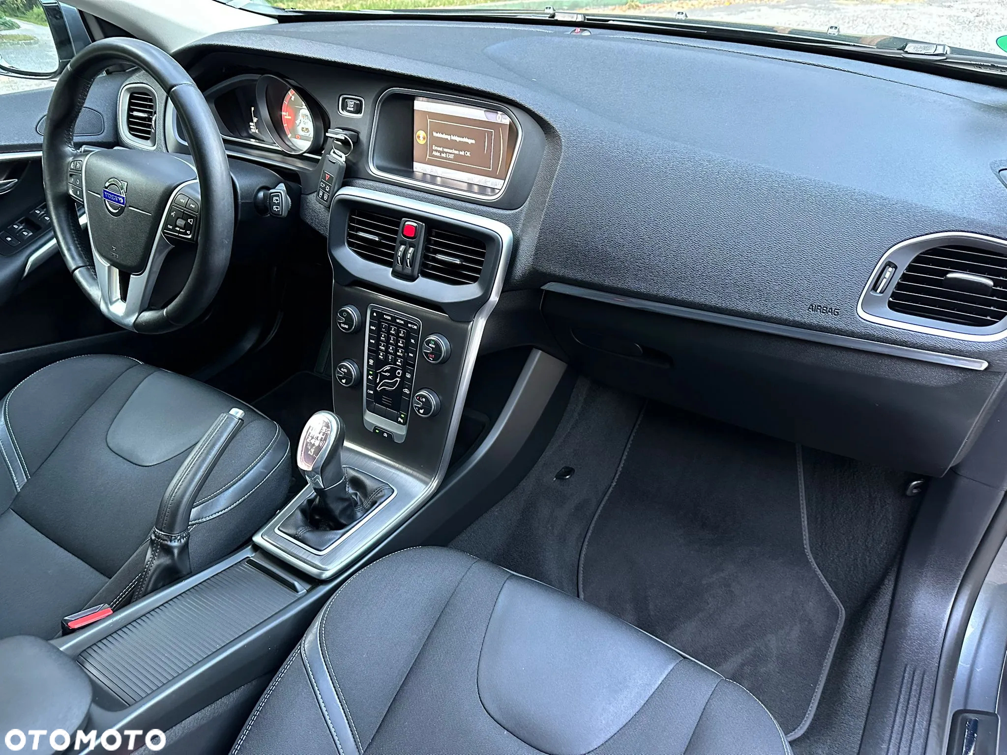 Volvo V40 D2 Momentum - 28