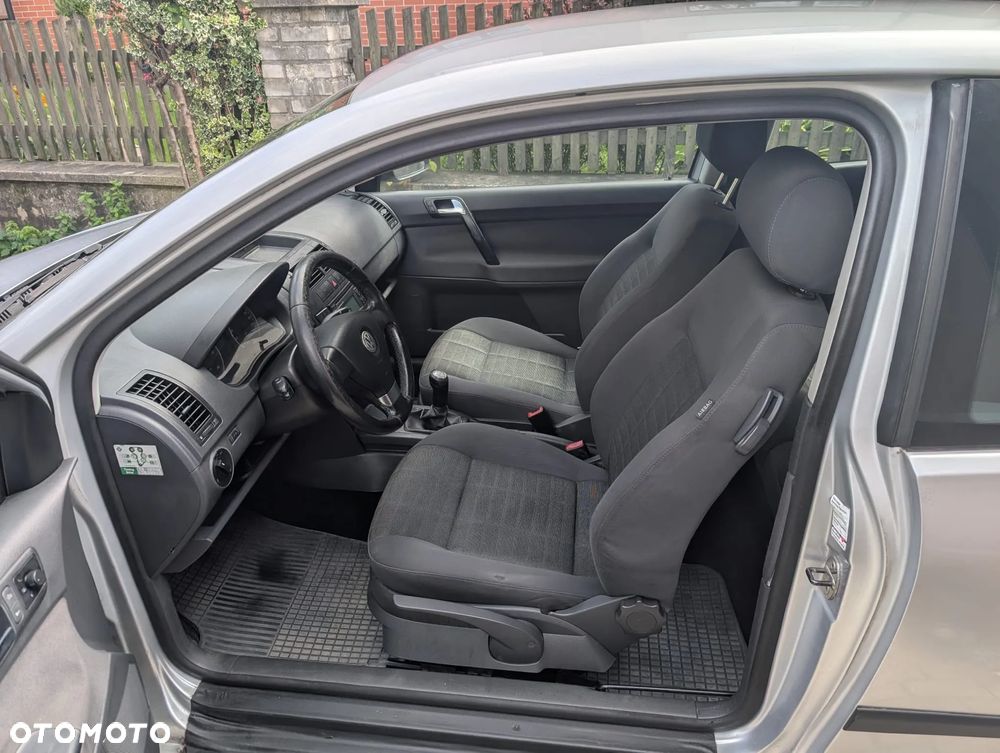 Volkswagen Polo 1.4 TDI Comfortline - 6