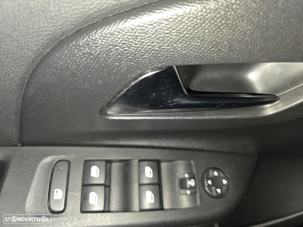 Opel Corsa 1.2 T GS - 9