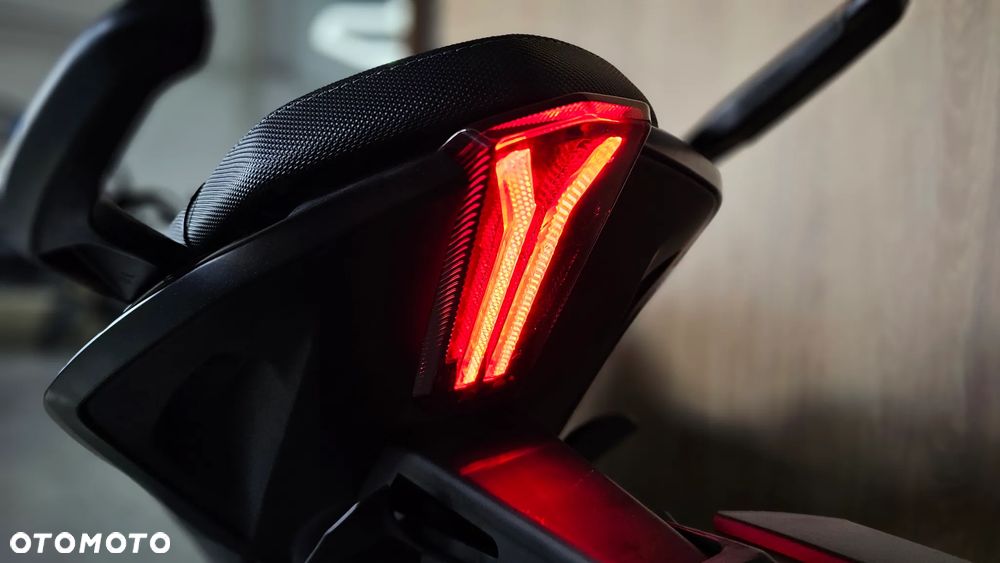 VOGE R125S - 5