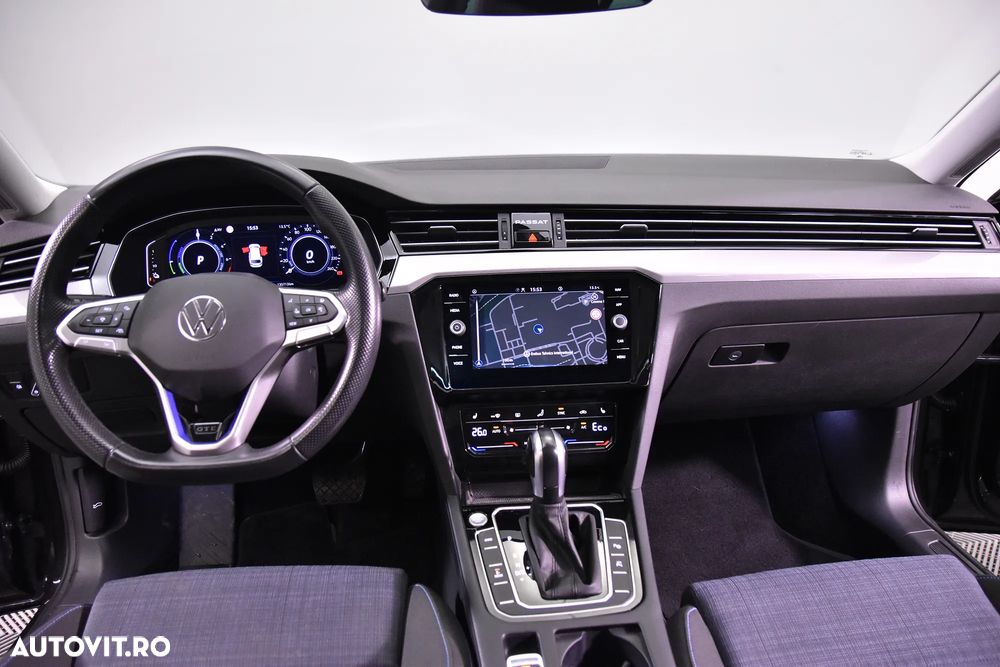 Volkswagen Passat - 9