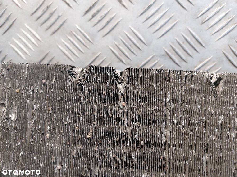 CHŁODNICA WODY + WENTYLATOR FIAT GRANDE PUNTO I 1.4 8V - 6