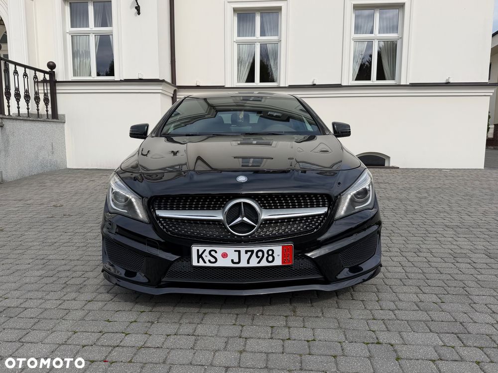 Mercedes-Benz CLA 220 d 7G-DCT AMG Line - 4