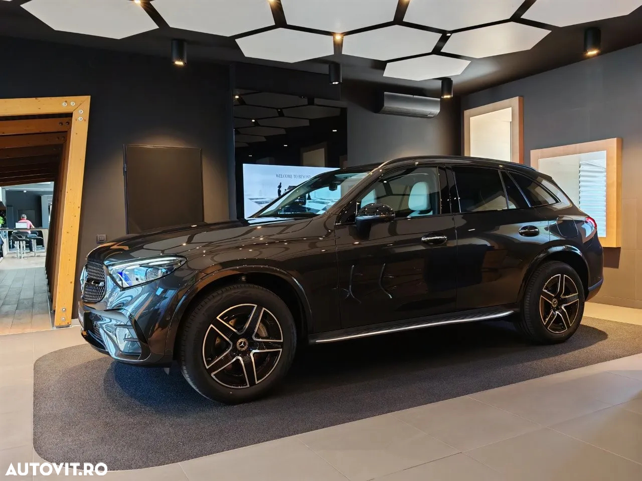 Mercedes-Benz GLC 300 e 4MATIC - 9