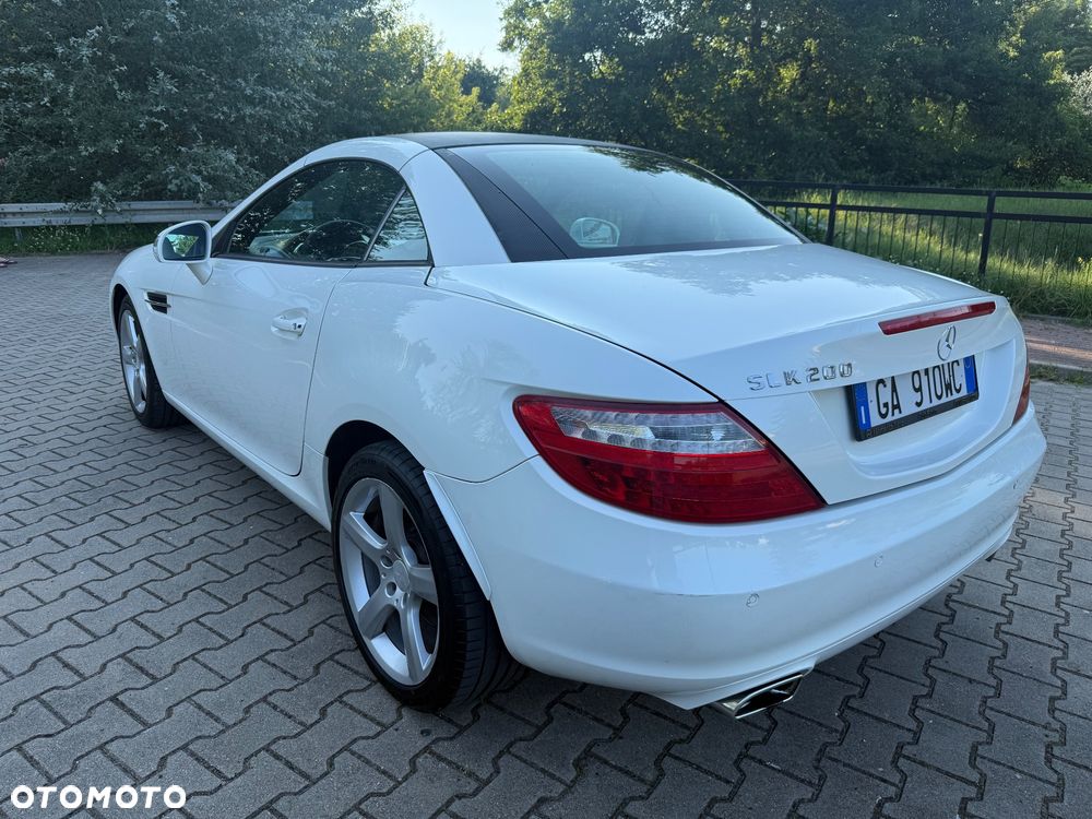 Mercedes-Benz SLK 200 (BlueEFFICIENCY) CarbonLOOK Edition - 10
