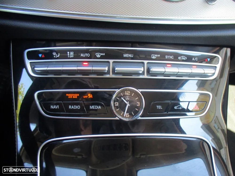 Mercedes-Benz E 200 d T 9G-TRONIC Exclusive - 29