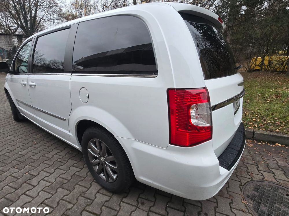 Chrysler Town & Country 3.6 Limited - 2
