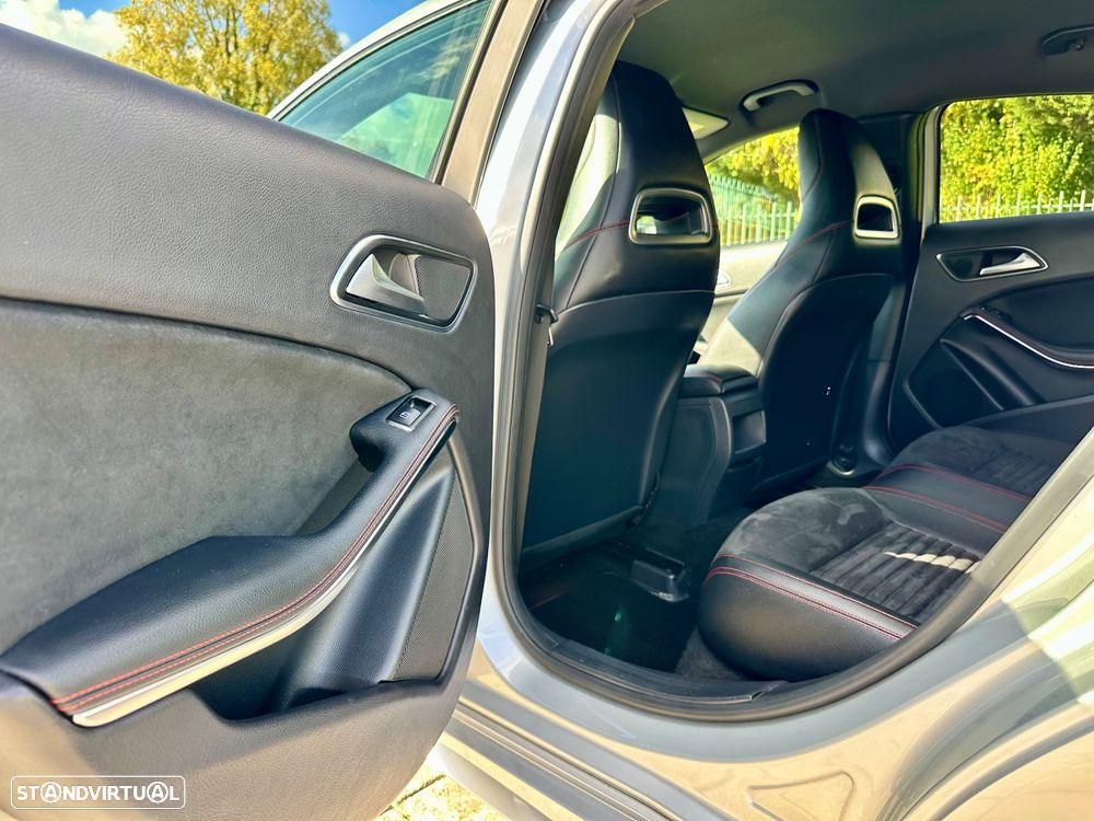 Mercedes-Benz A 180 CDI AMG Line - 21