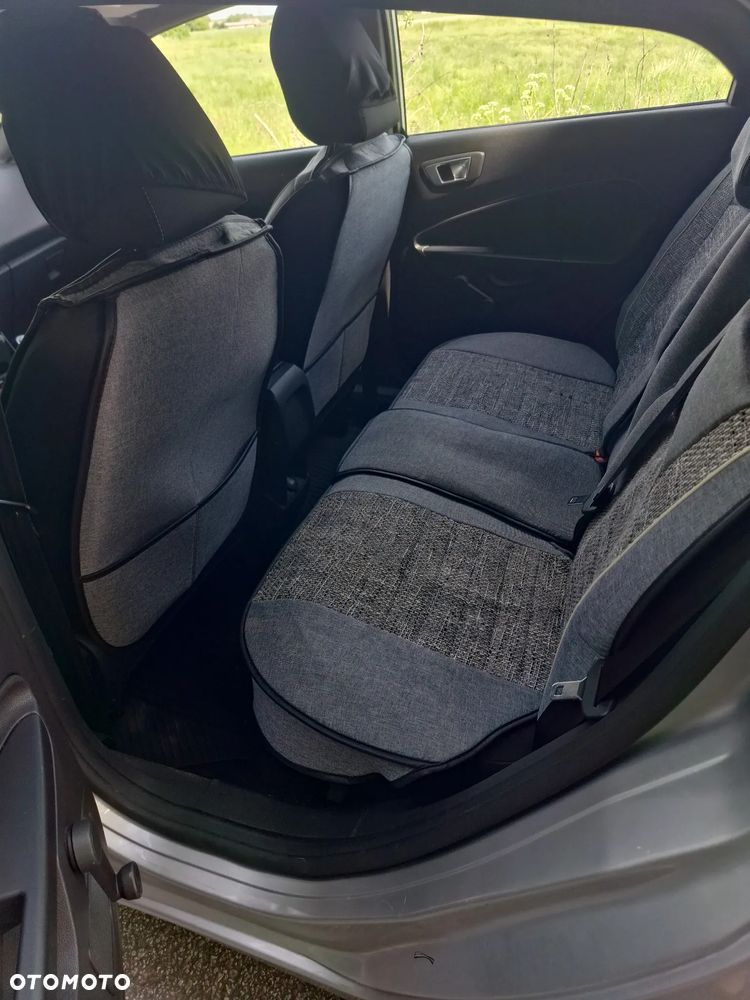 Ford Fiesta - 9