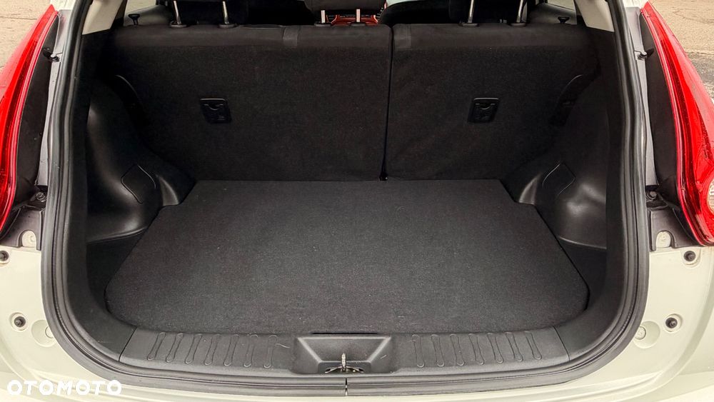 Nissan Juke 1.6 Tekna S&S - 27