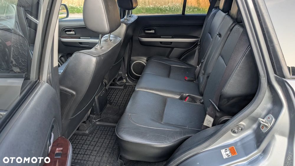 Suzuki Grand Vitara 2.0 De Luxe - 13