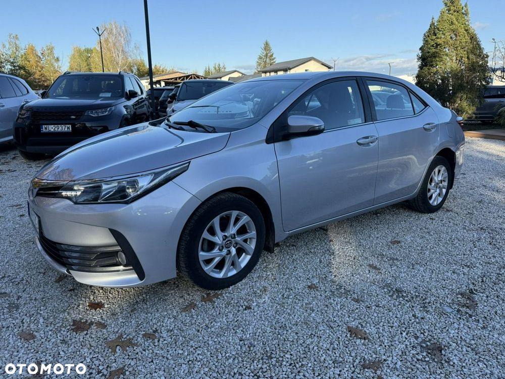 Toyota Corolla 1.6 Comfort - 23