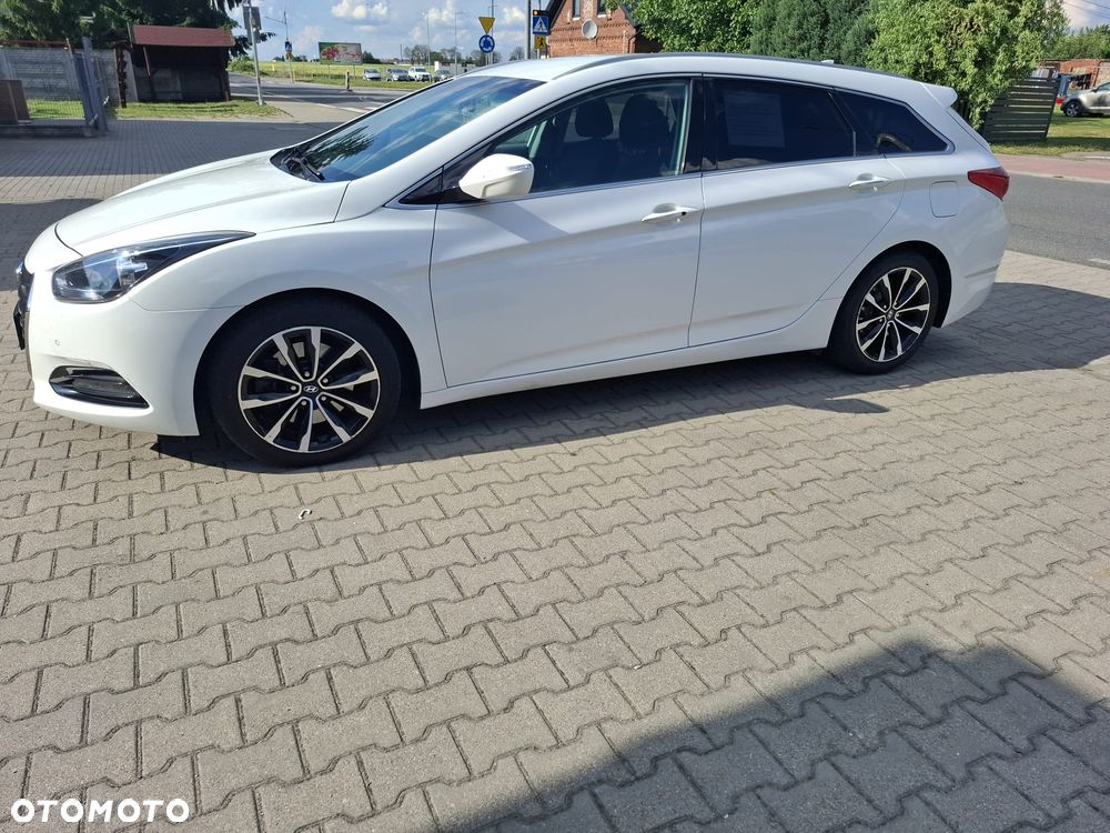 Hyundai i40 Kombi 1.7 CRDi DCT Premium - 5