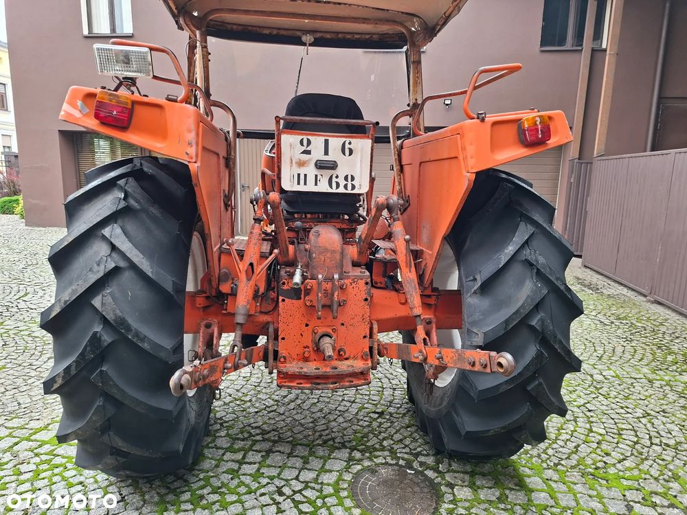 Renault 385 Master 1 - 8