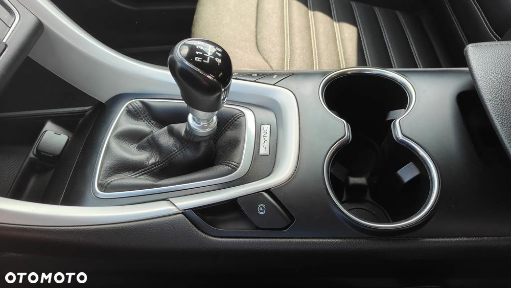 Ford Mondeo 1.5 EcoBoost Trend - 9