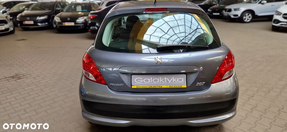 Peugeot 207 - 6