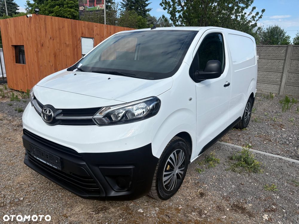 Toyota Proace - 1