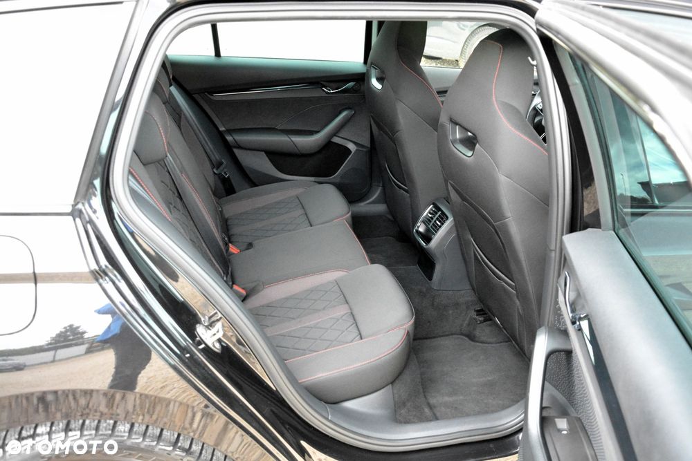 Skoda Octavia 2.0 TSI GPF RS 245 DSG - 37
