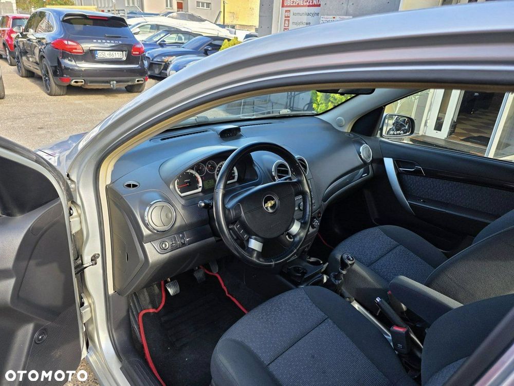 Chevrolet Aveo - 7