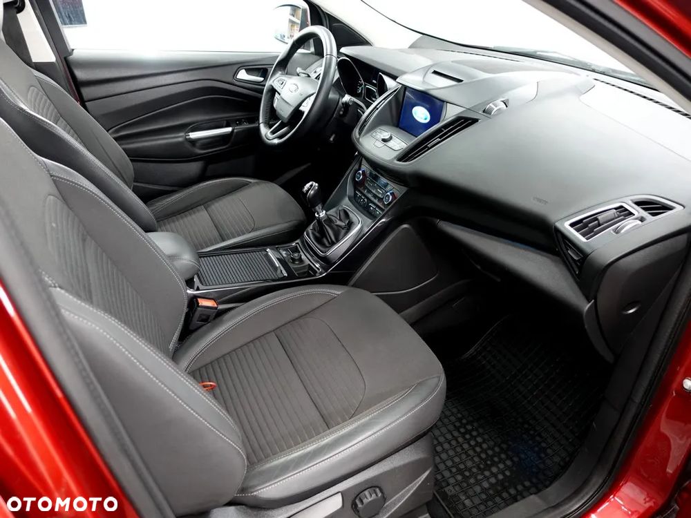 Ford Kuga 2.0 TDCi AWD Titanium - 11