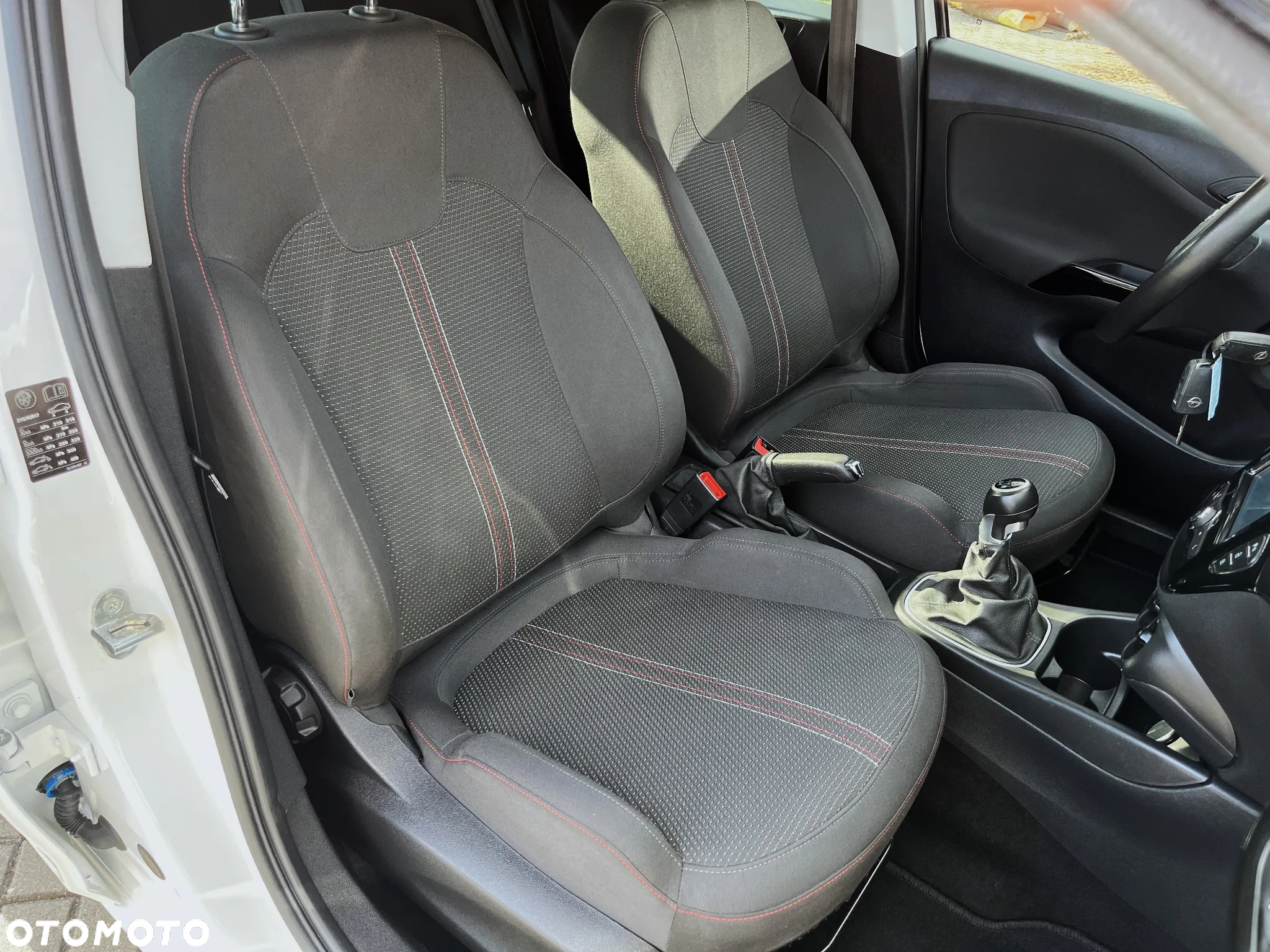 Opel Corsa 1.4 Color Edition - 19
