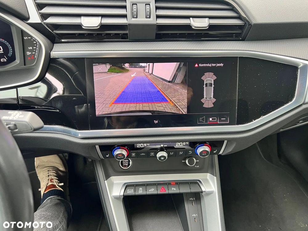 Audi Q3 45 TFSIe S tronic - 8