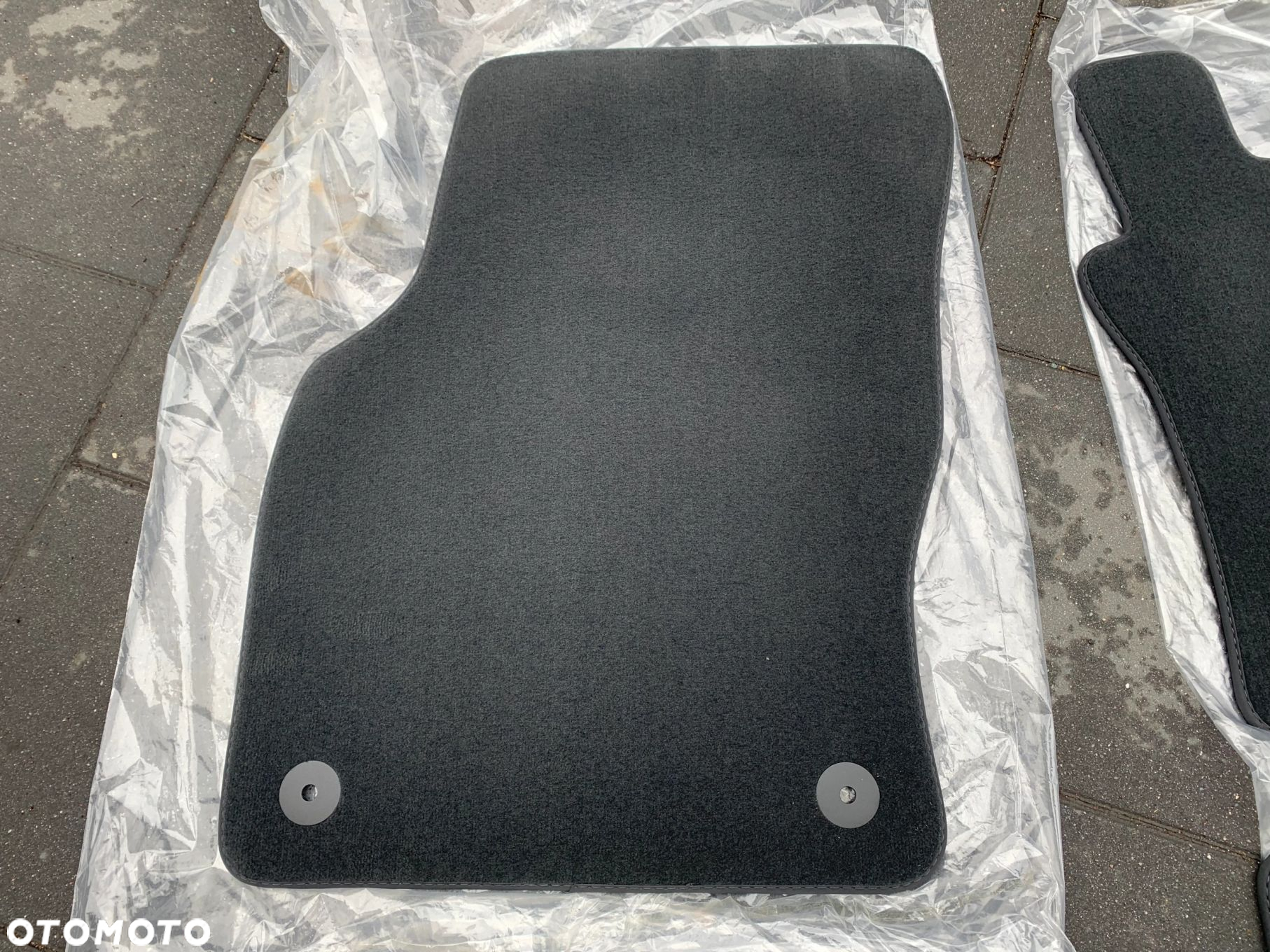 DYWANIKI WELUROWE AUDI Q2 81A JAK NOWE KOMPLET UK - 3